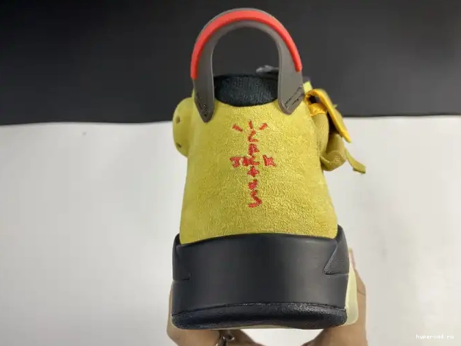 TRAVIS 6 SCOTT JORDAN YELLOW AIR CN1084-300 X 0415